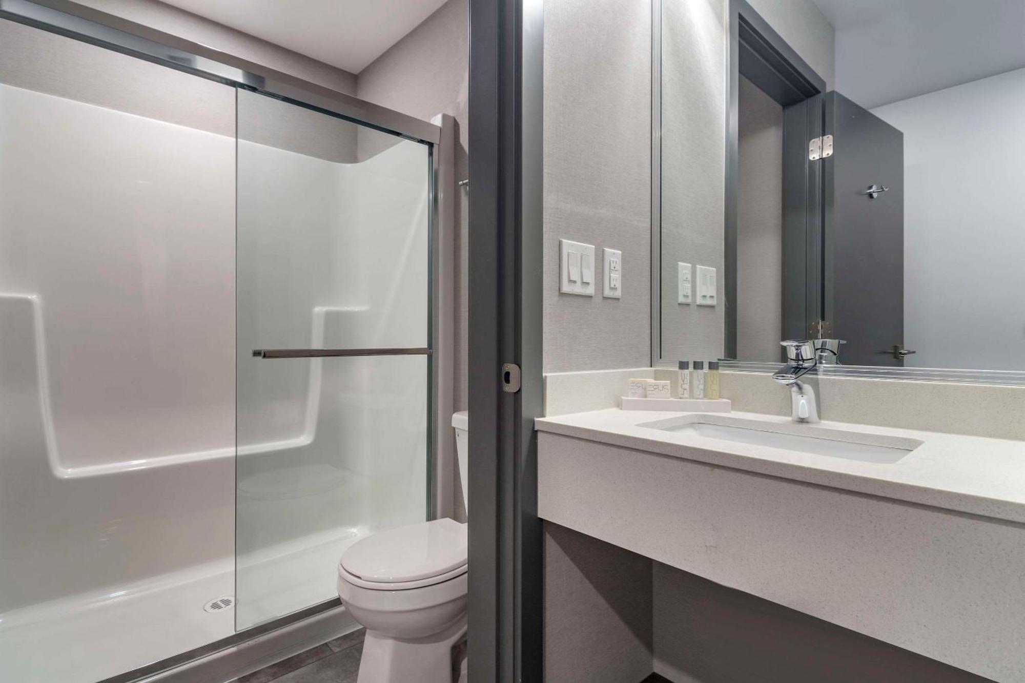 The Hue Hotel, Ascend Hotel Collection Kamloops Exteriér fotografie